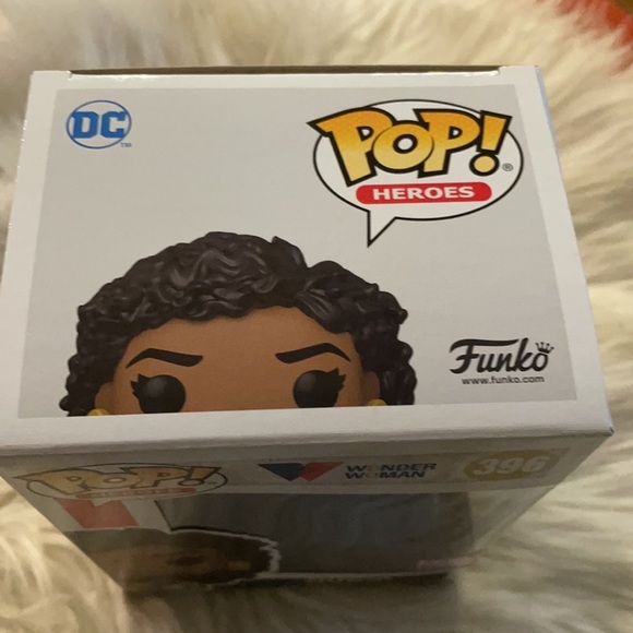 2021 FUNKO POP!NUBIA WONDER WOMAN LIMITED EDITION - Picture 3 of 8